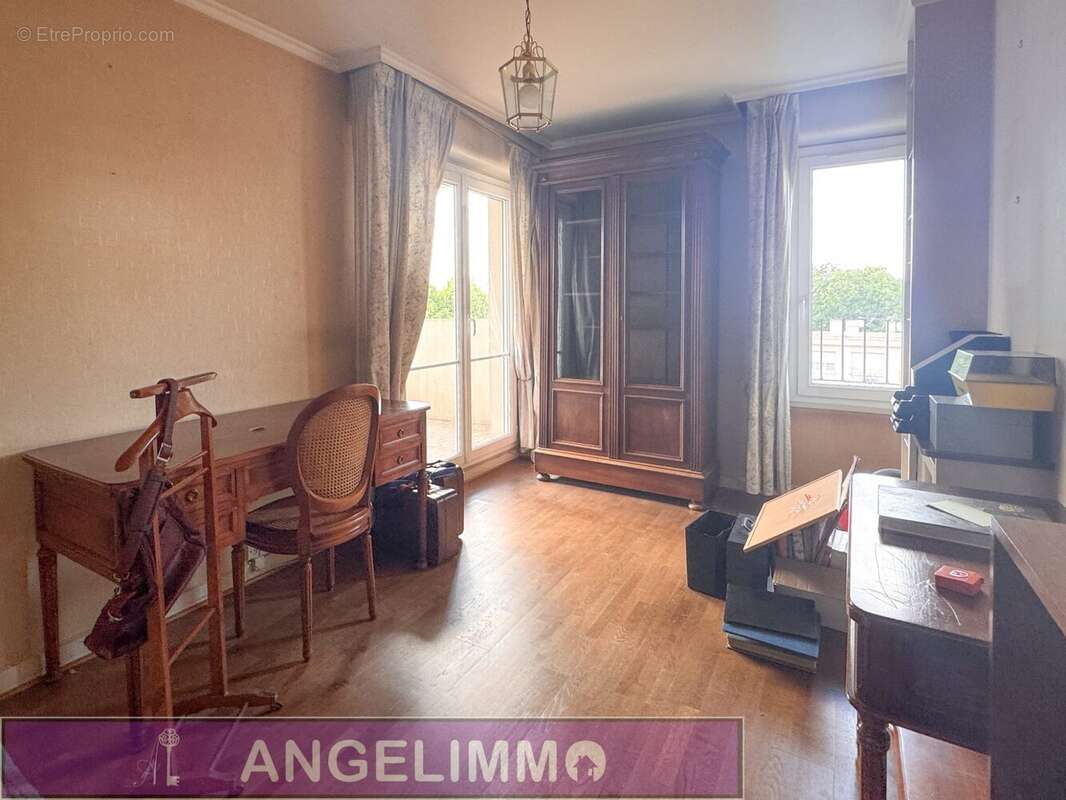 Appartement à LE PLESSIS-BOUCHARD