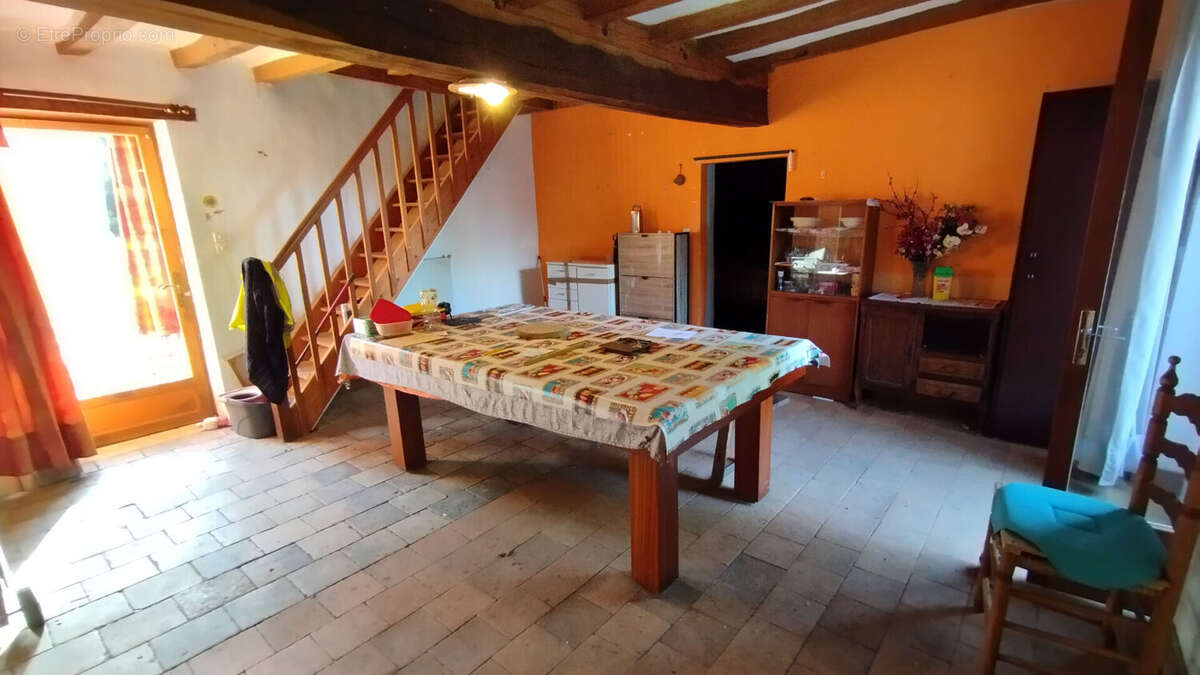 Maison à TOURNON-SAINT-MARTIN