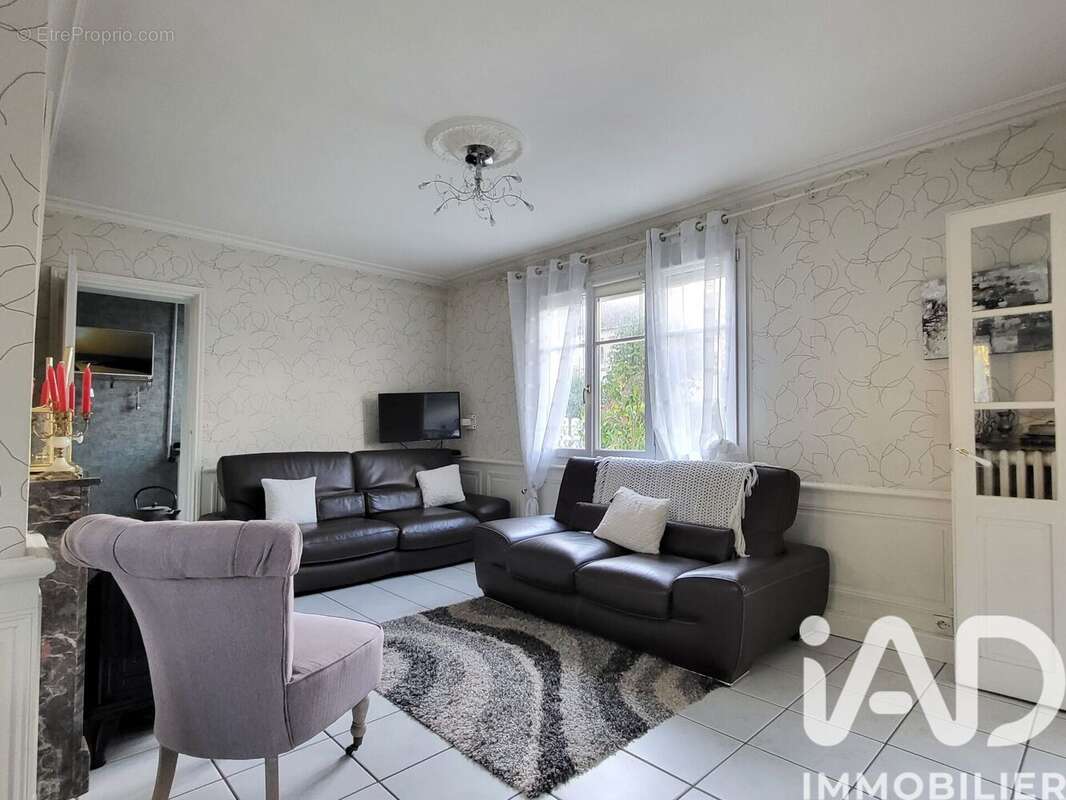 Photo 4 - Maison à BOUGUENAIS