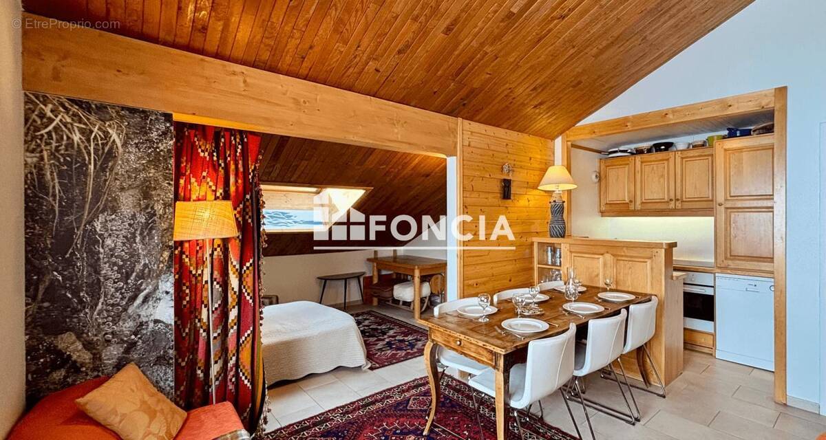 Appartement à LES ALLUES