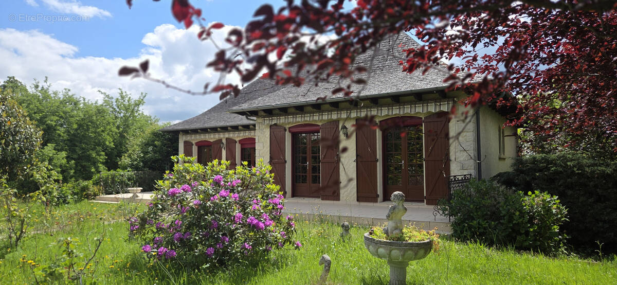 Maison à LUBERSAC