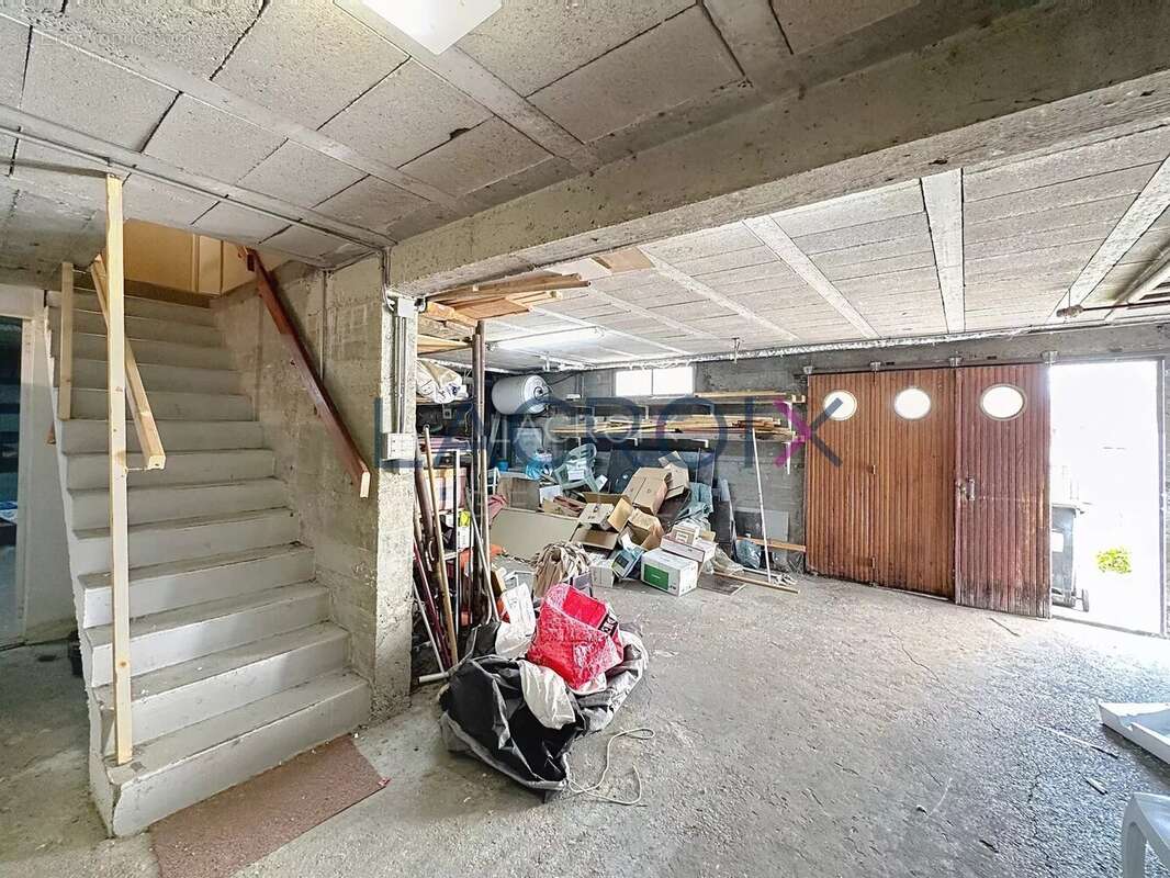 Maison 5 chambres à rénover à 15 min du métro  14 - photo 20