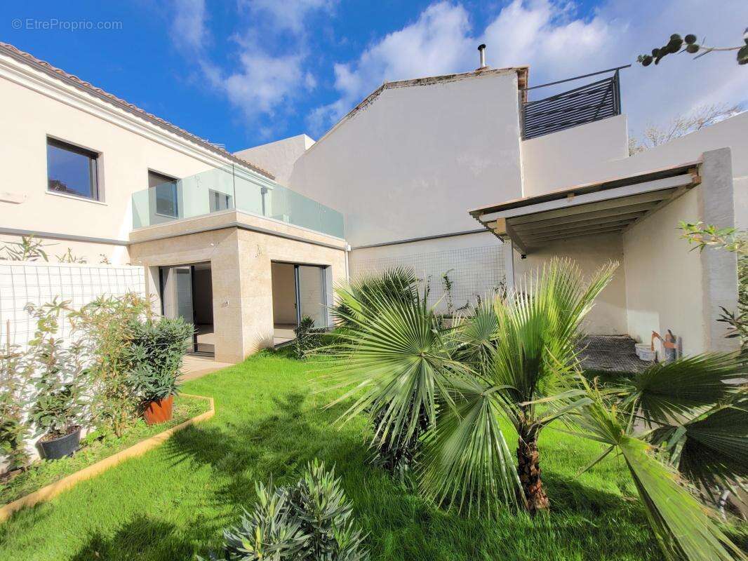 Maison à MARSEILLE-7E