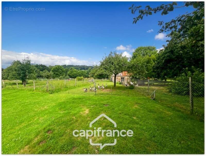 Maison à SAINTE-CECILE