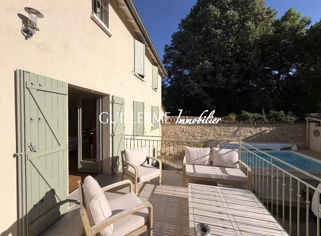 Maison à DARDILLY