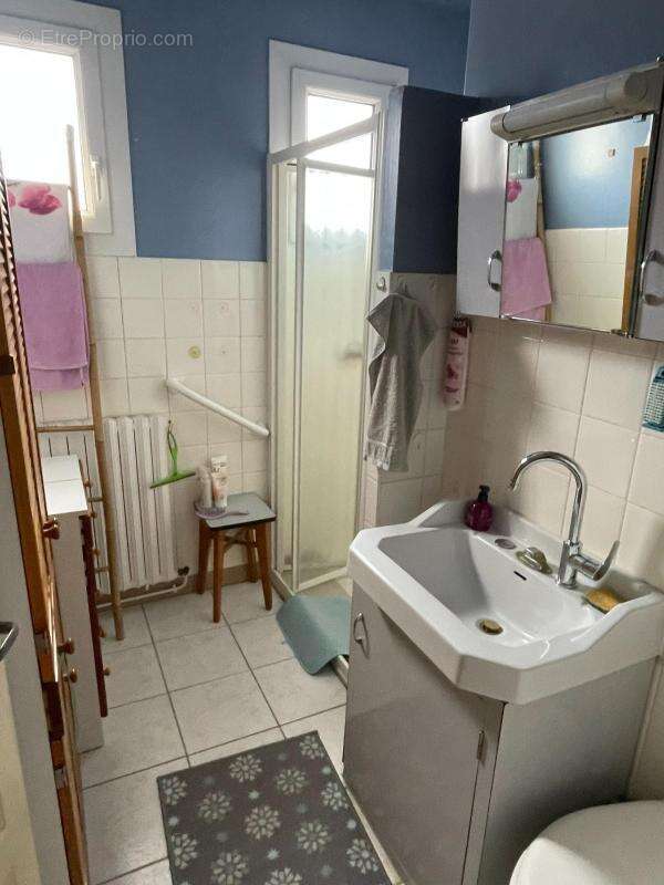 Maison 3 chambres pas de travaux quartier calme - photo 9