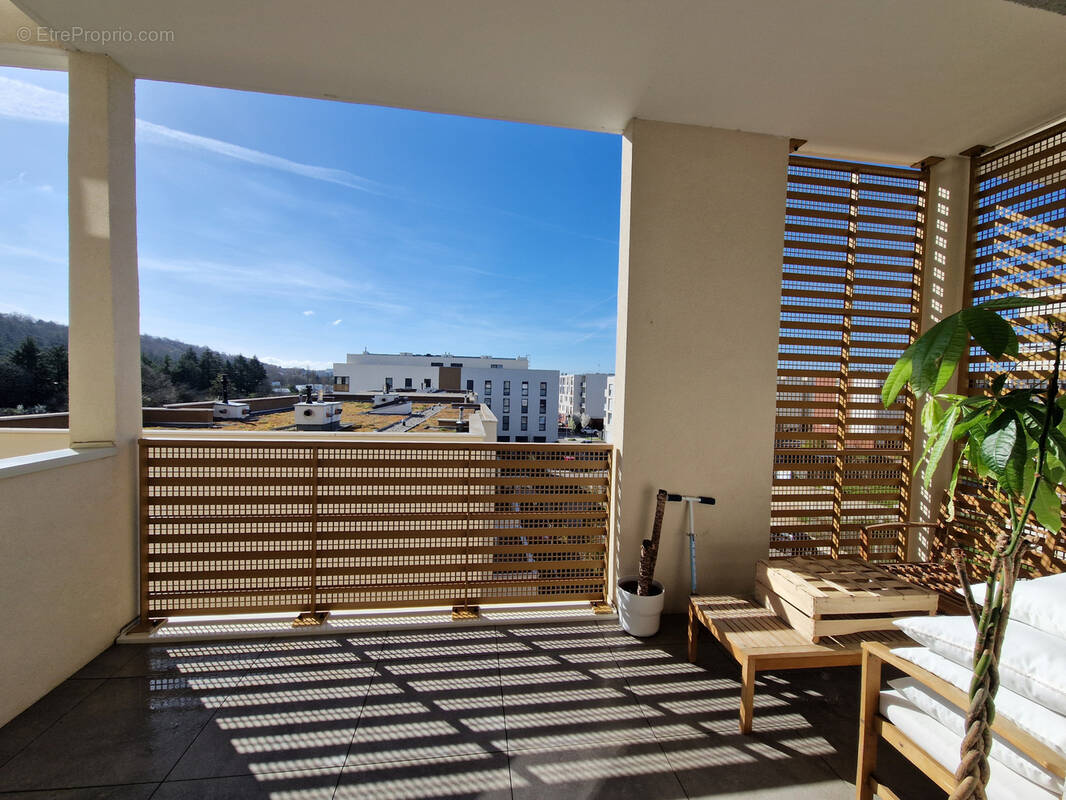 Appartement à BRIGNAIS