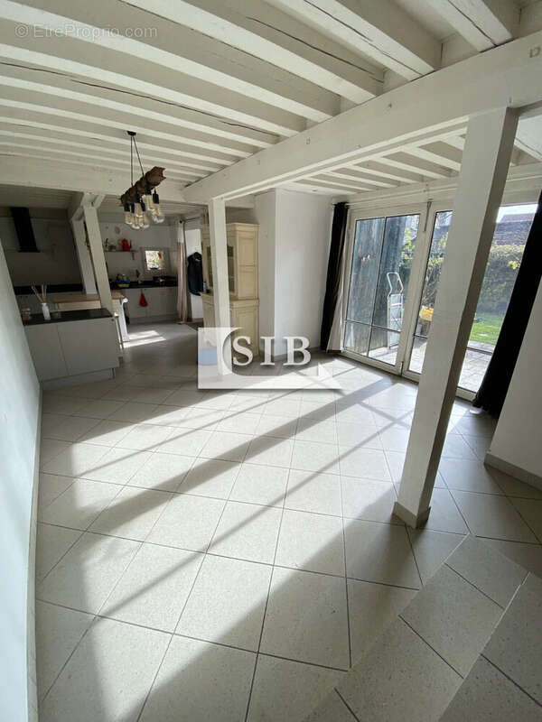 Maison à VILLECONIN