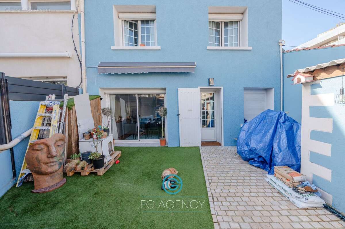 Maison à MARSEILLE-9E