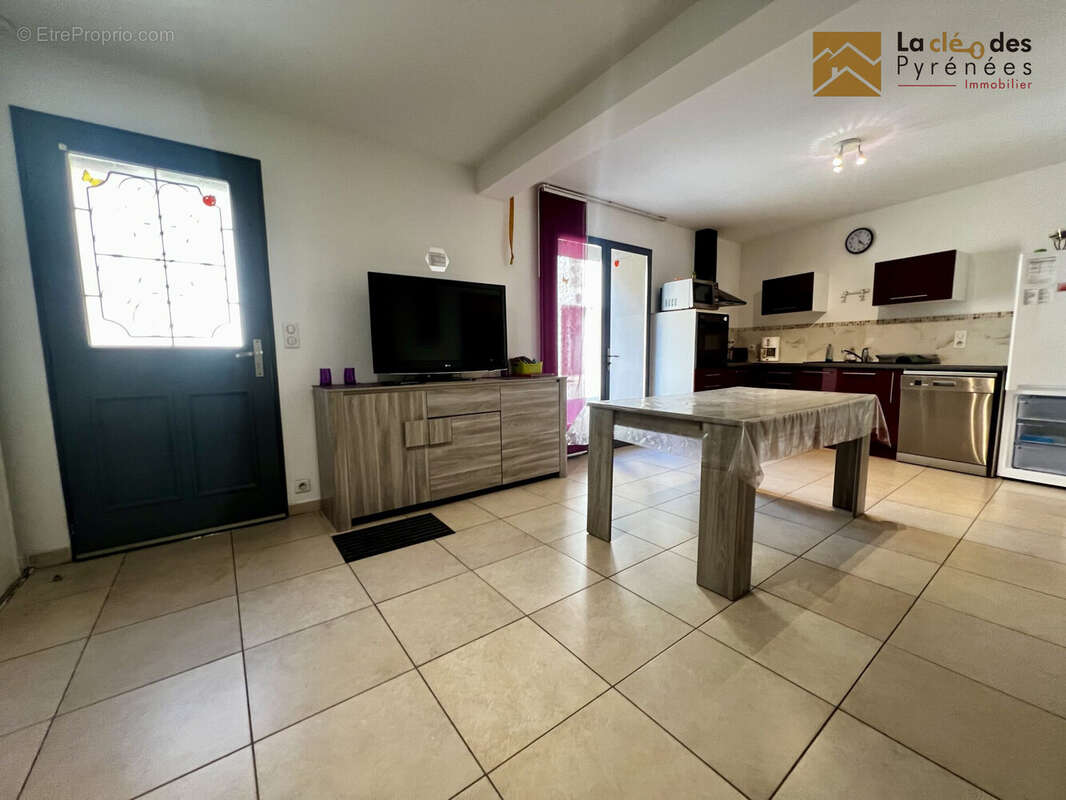 Maison à SARRANCOLIN