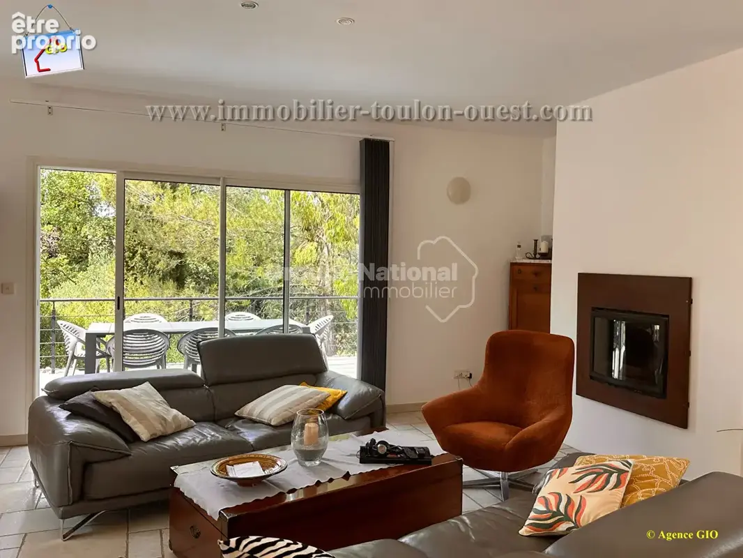 Sous-offre - evenos - villa t6 de 170 m² - terrain 4400 m² calme et arboré - piscine - garage - photo 4