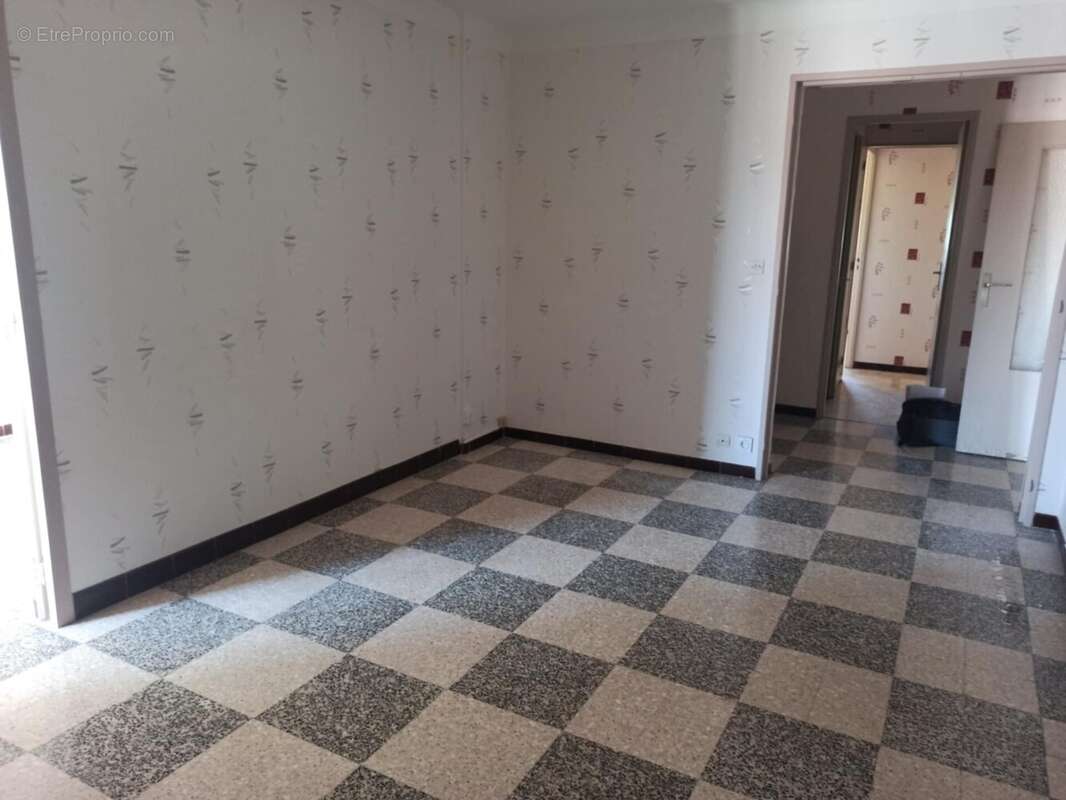 Appartement à PORT-DE-BOUC