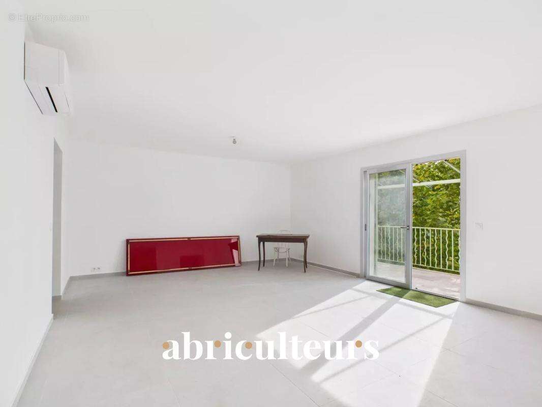 Appartement à FAYENCE