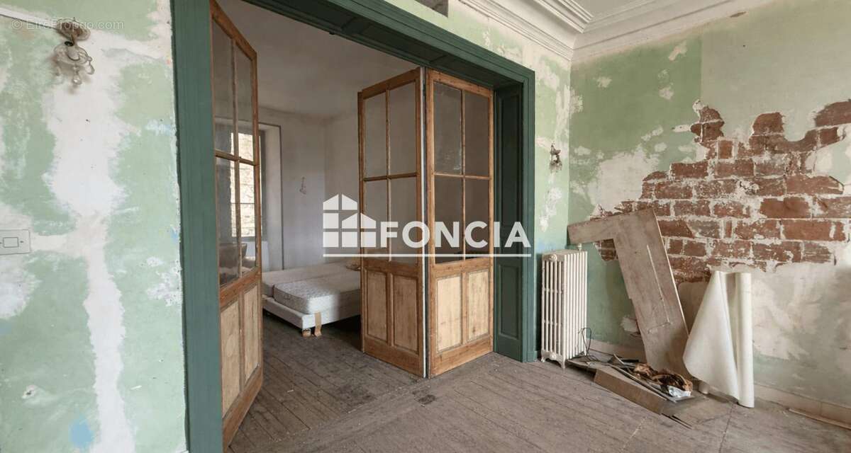 Maison à SAINTE-MAURE-DE-TOURAINE