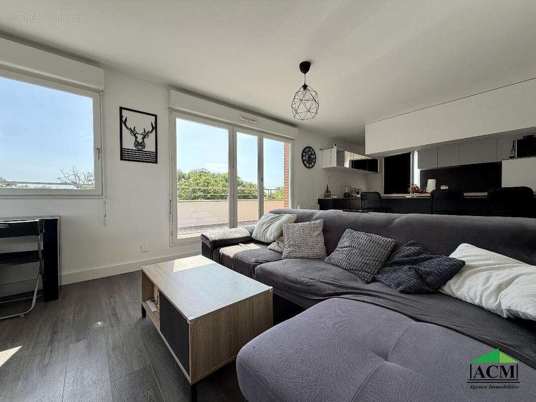 Appartement à MERY-SUR-OISE