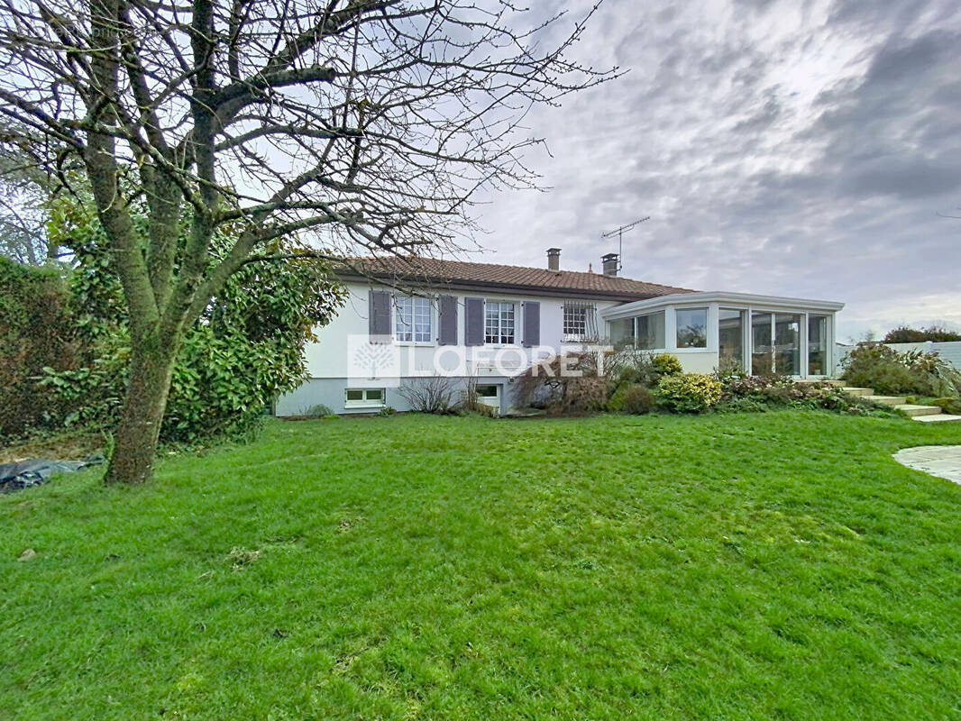 Maison à SAINT-LEGER-SOUS-CHOLET