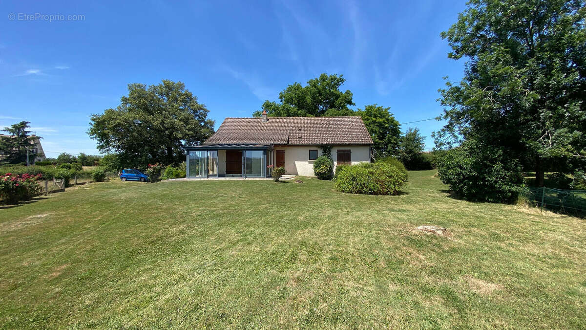 Maison à NOYANT-D&#039;ALLIER