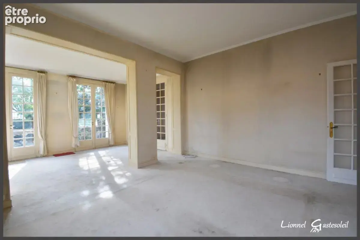 Maison bourgeoise de caractère ensemble de deux bâtiments  à vendre 16 pièces SAINTE FOY LA GRANDE (33) - photo 8