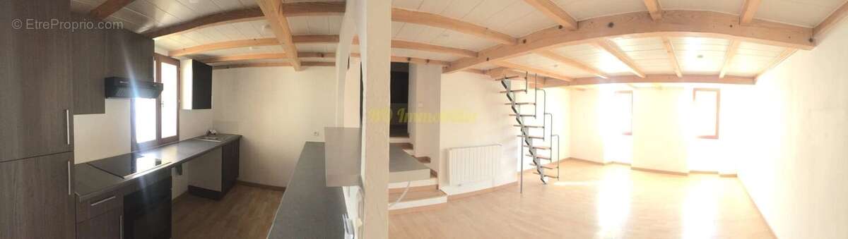 Appartement à ROQUESTERON