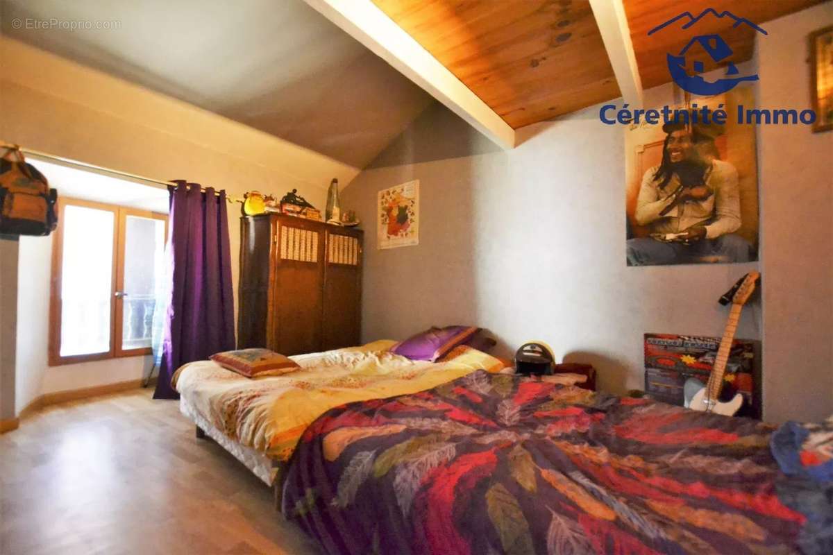 Appartement à SAINT-LAURENT-DE-CERDANS