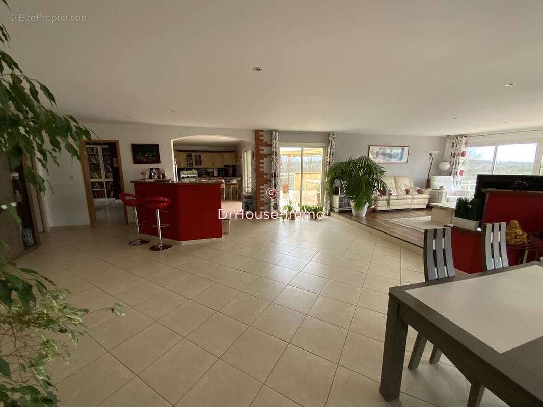 Maison 200 m² à Saint-Paul-De-Loubressac  - photo 15