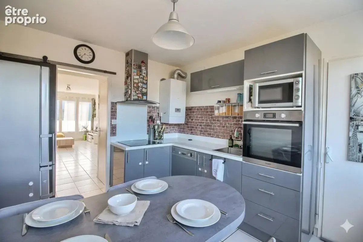 VILLARS 42390 Appartement  79m² 3 chambres - photo 3