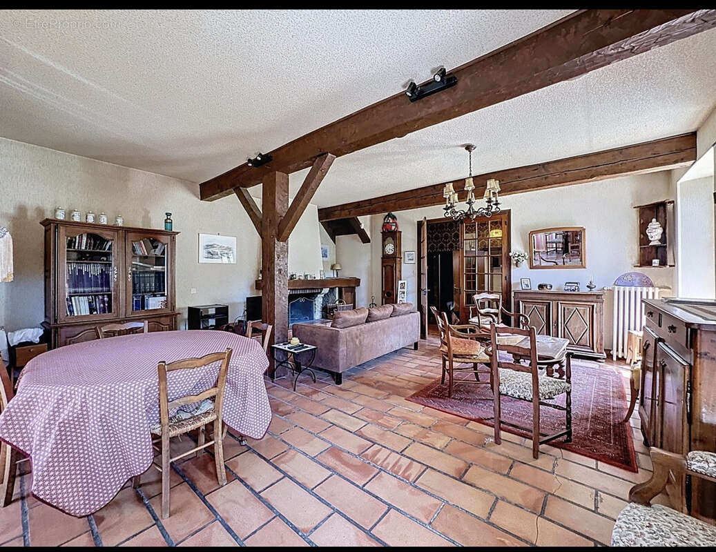 Maison à SAINT-MARTIN-D'HERES