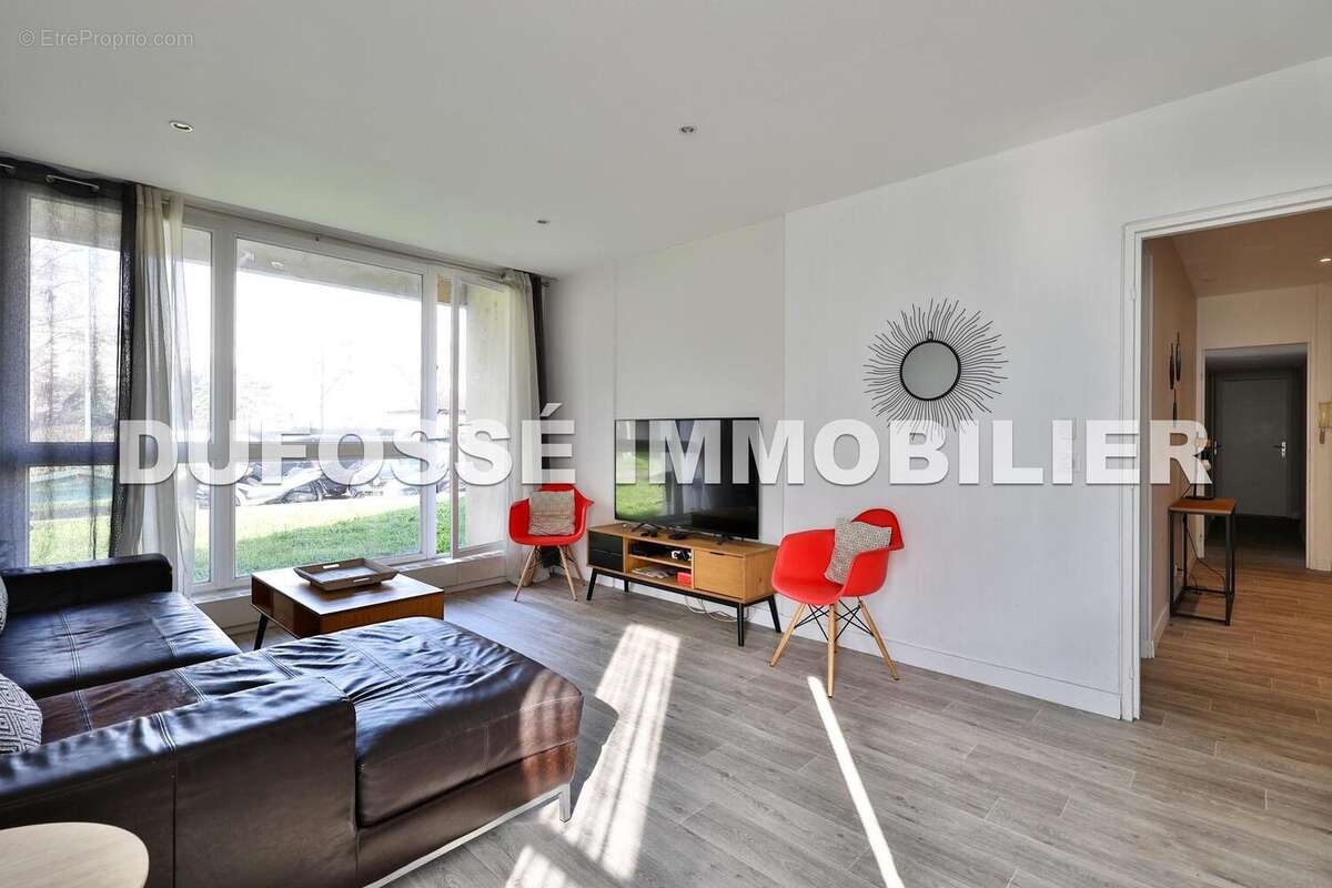 Beau T5 en rez de jardin vendu loué et meublé. - photo 3