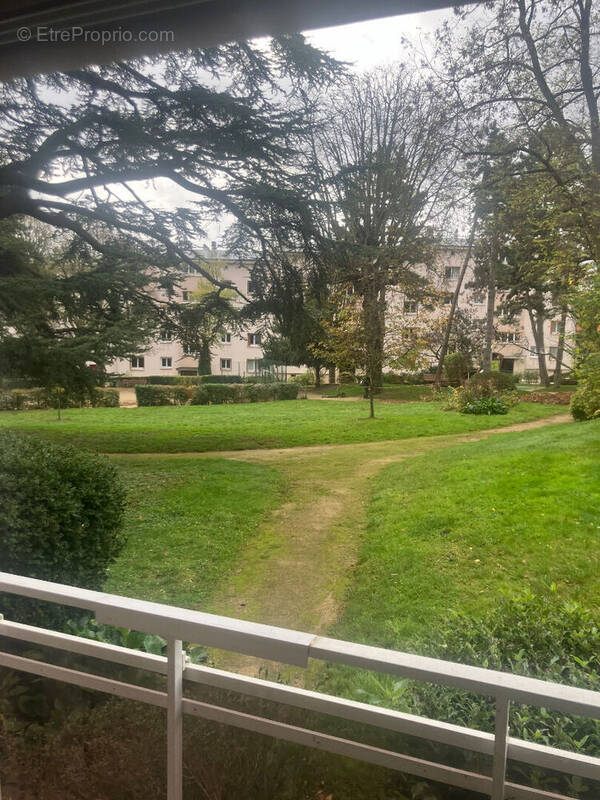 Appartement à SURESNES