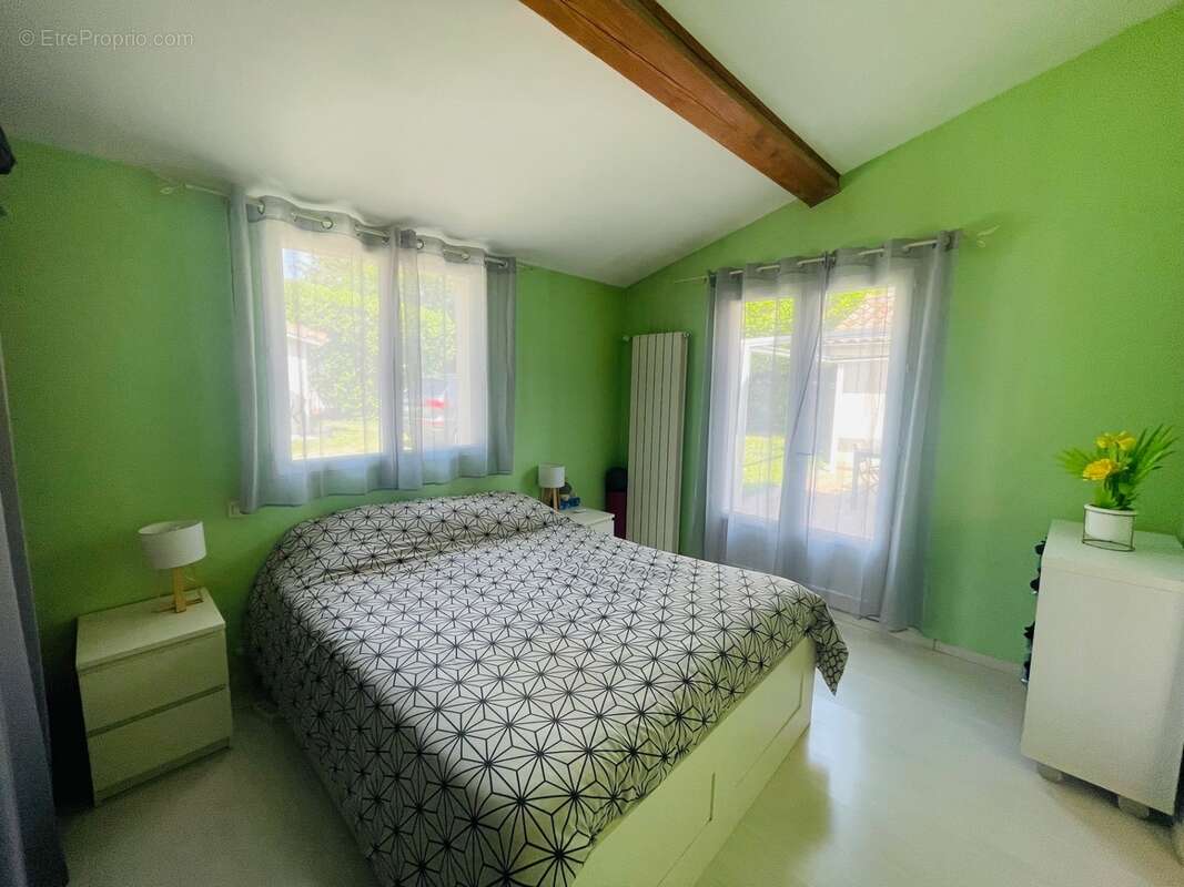 Maison à ROMANS-SUR-ISERE