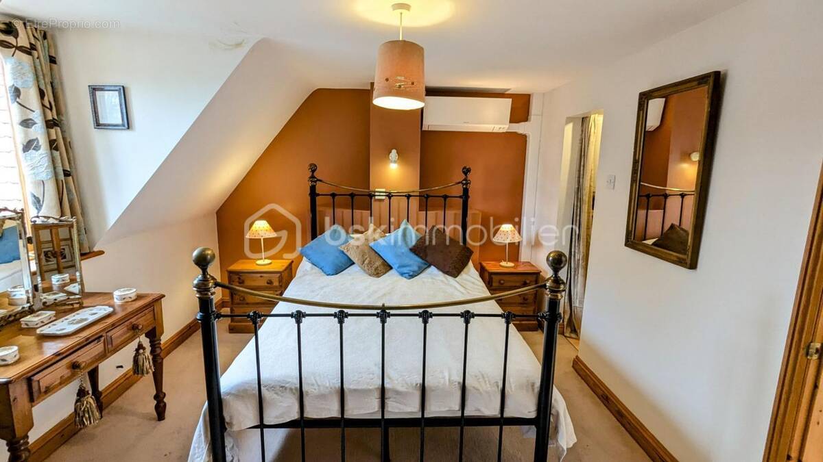 Maison à HUCQUELIERS