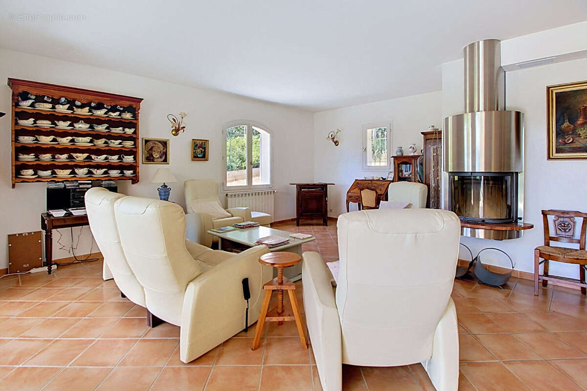 Exclusivité à lorgues !tranquillité absolue en bout d'impasse - photo 15