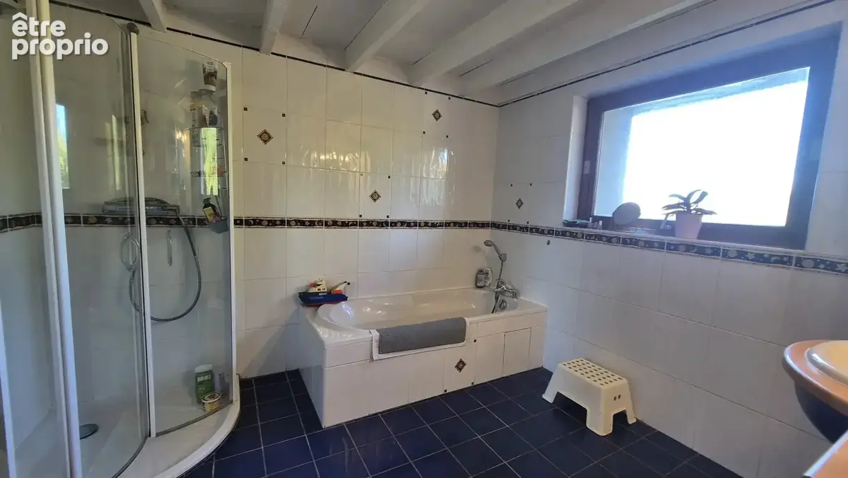 EXCLUSIVITÉ, BORDES, A VENDRE, Maison 6 chambres de 233,25 m² sur une parcelle de 939 m² - photo 12