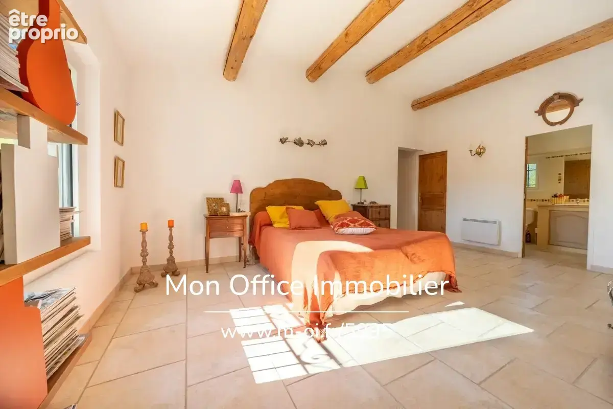 Référence : 6956-VCL - Belle Bastide - Jolie vue - 15 minutes d'Aix en Provence - photo 21