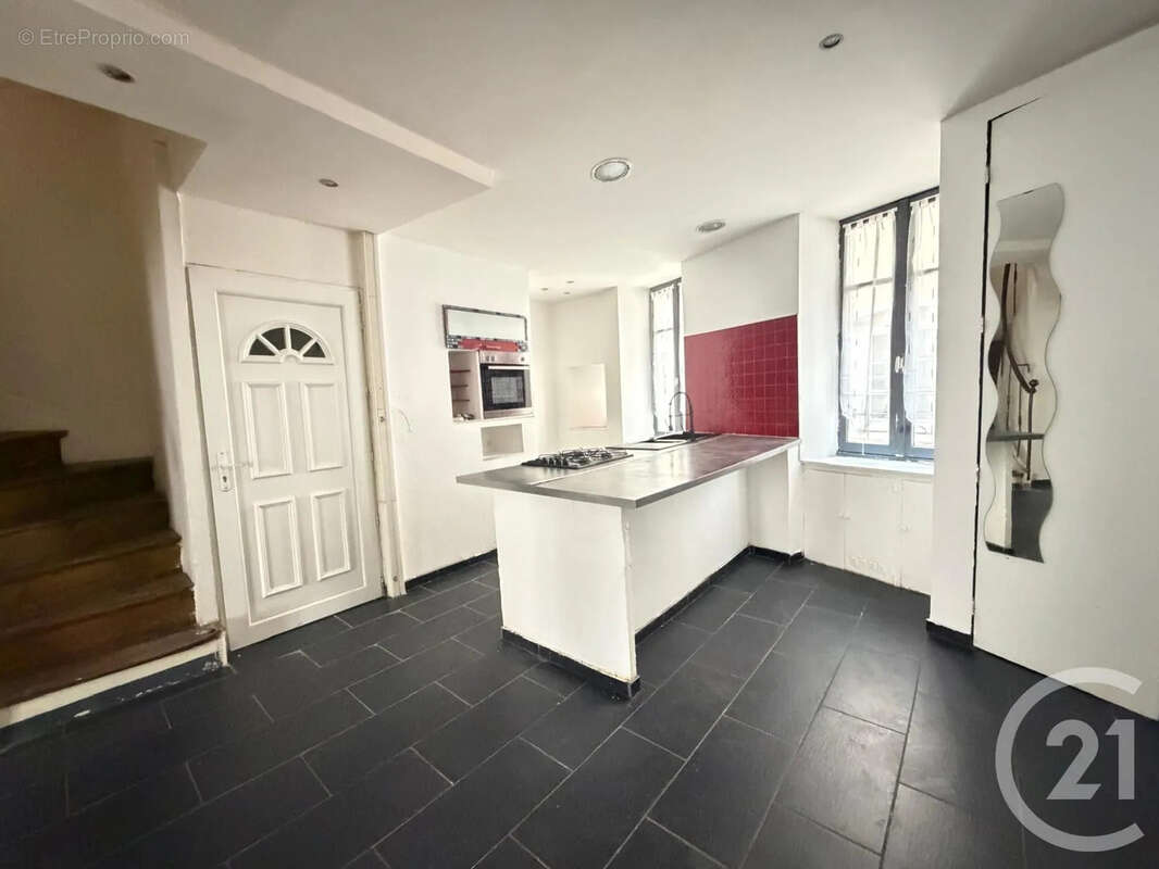 Appartement 143 m² à Annonay  - photo 2