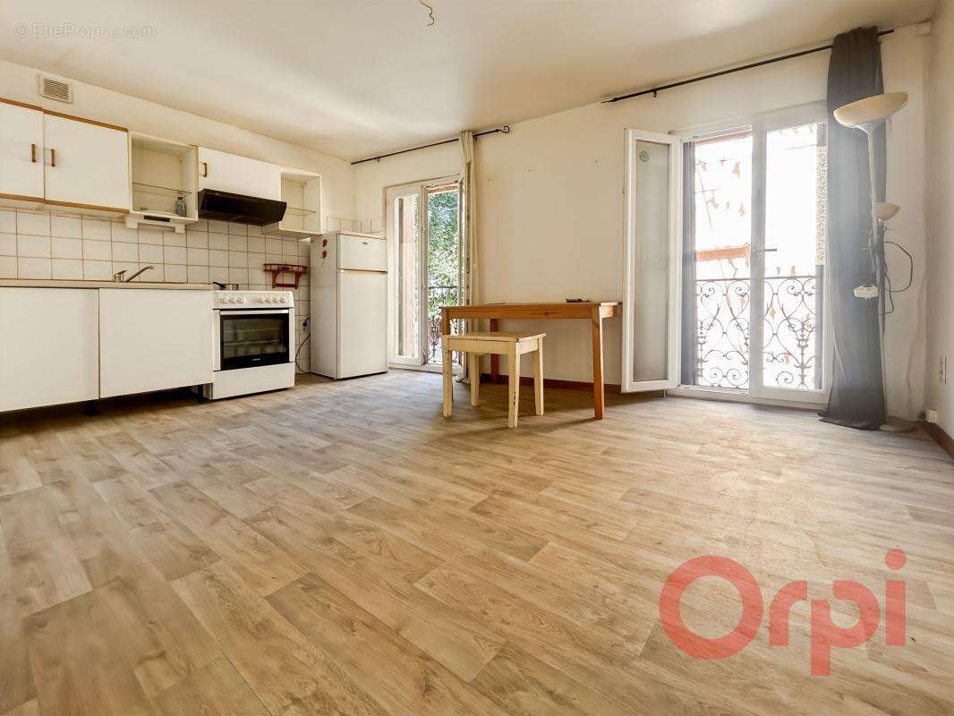 À Vendre : Maison de ville idéale activité professionnelle et habitation - photo 2
