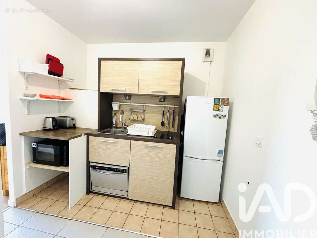 Photo 3 - Appartement à COURBEVOIE