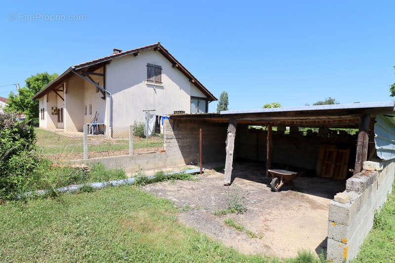 Maison à ROMENAY