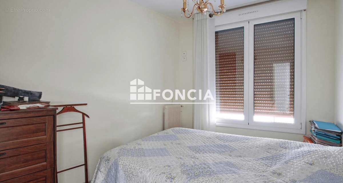 Appartement à MONTROUGE