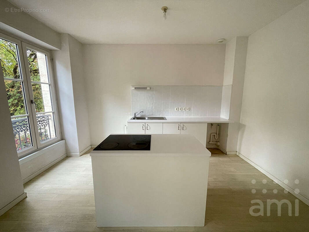 Bordeaux centre - appartement T2 Bis vendu libre - photo 7