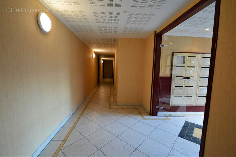 Dpt Nord (59), à vendre CAMBRAI appartement T2 - 43 m² - RDC - photo 10