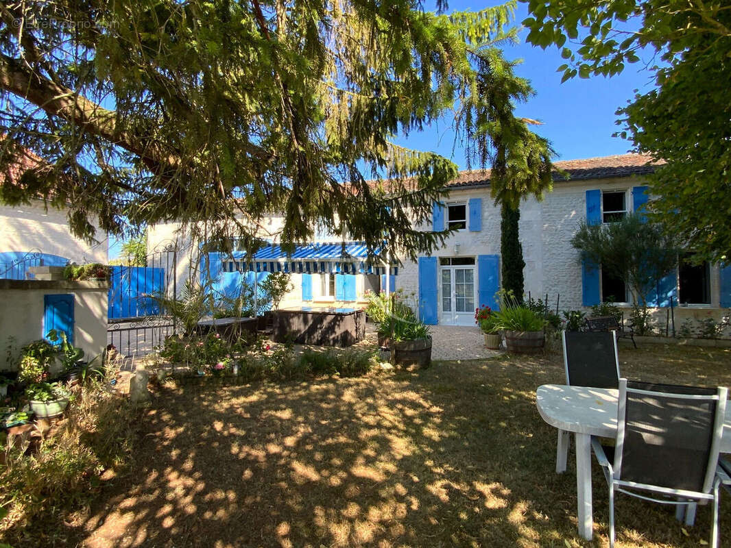 Maison charentaise avec gîte - photo 8