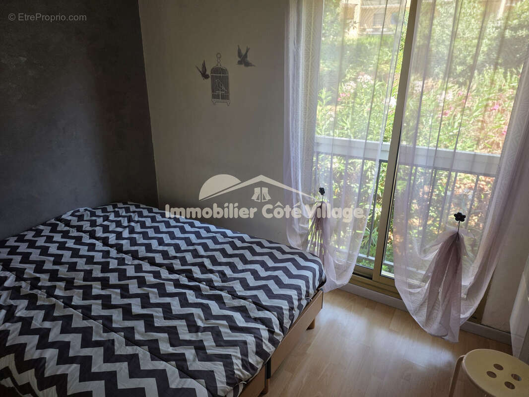 Appartement à SAINT-LAURENT-DU-VAR