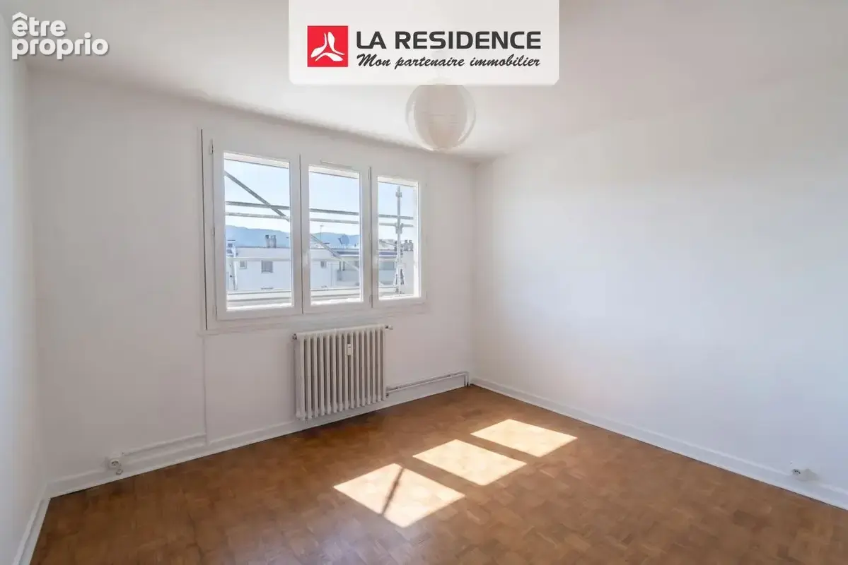 Appartement 79 m² à Valence  - photo 7