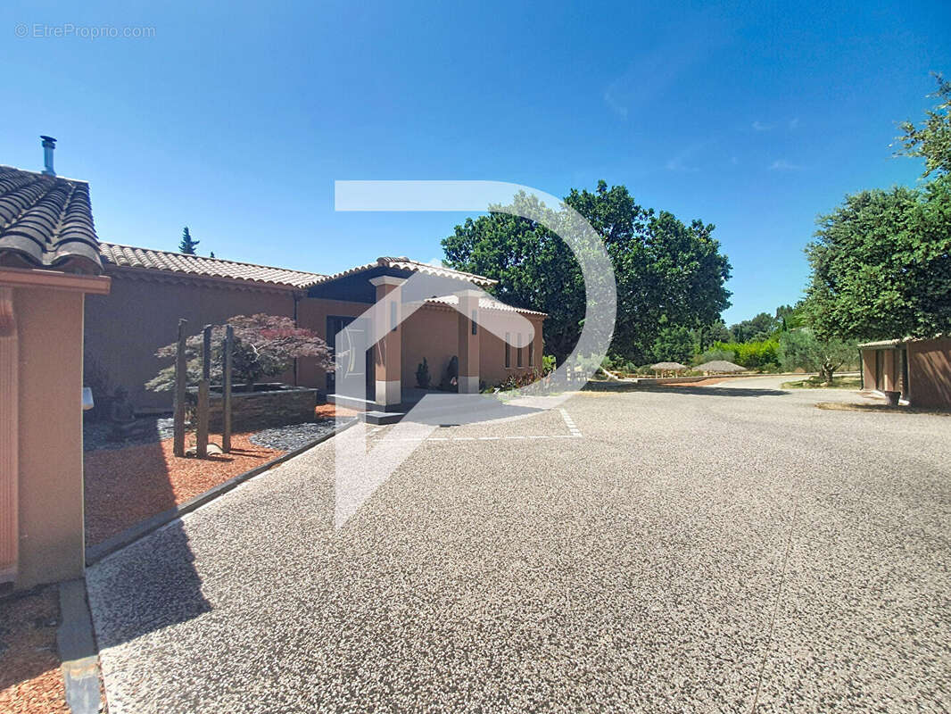 Maison à vendre Uchaux 7 pièce(s) 240 m2 - photo 6