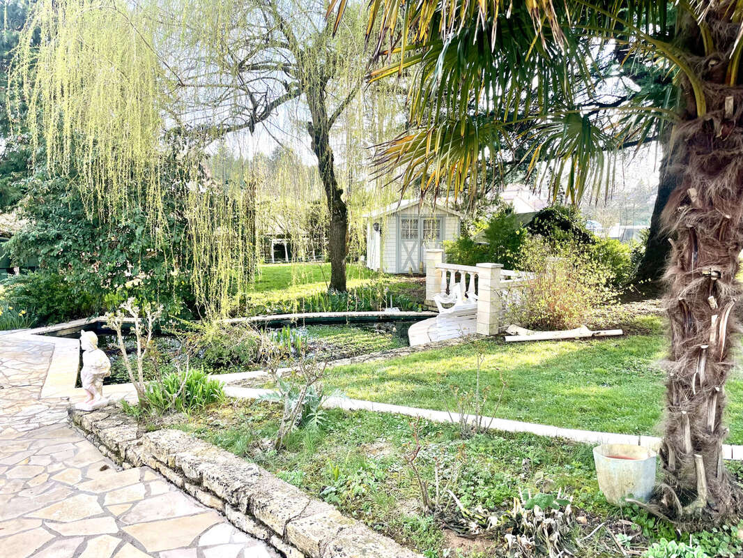 Maison à VOUNEUIL-SOUS-BIARD
