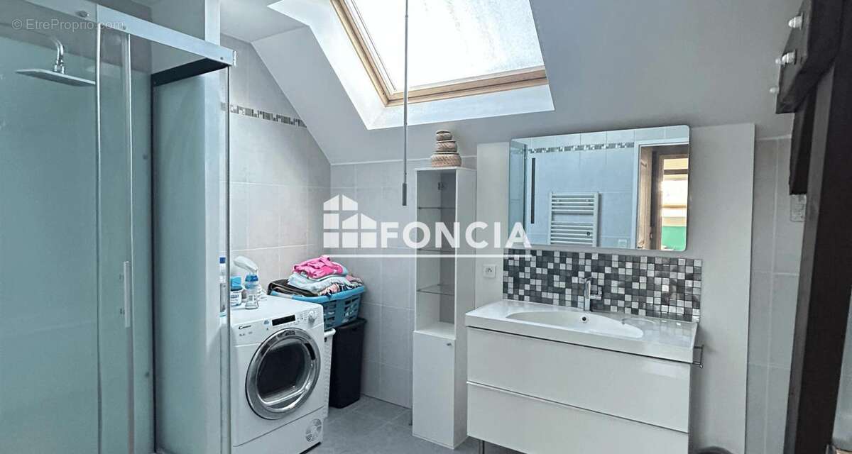 Appartement à CORBEIL-ESSONNES