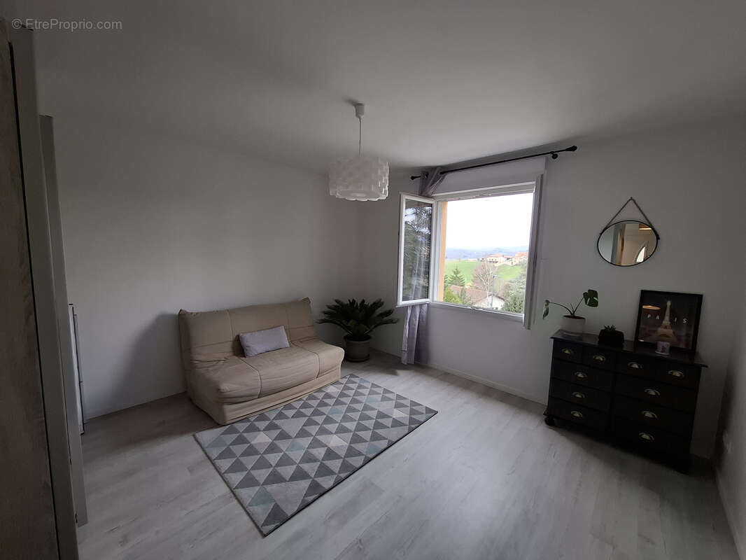 Appartement à OINGT