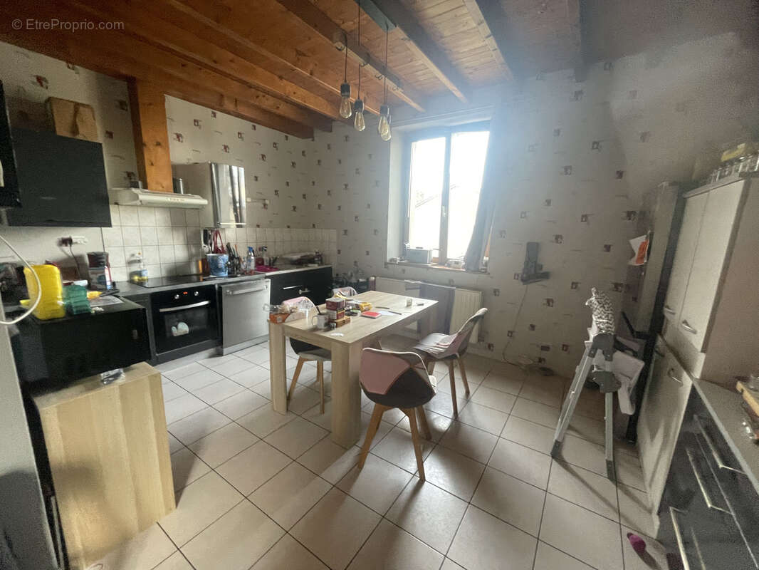 Appartement à VIGNEULLES-LES-HATTONCHATEL
