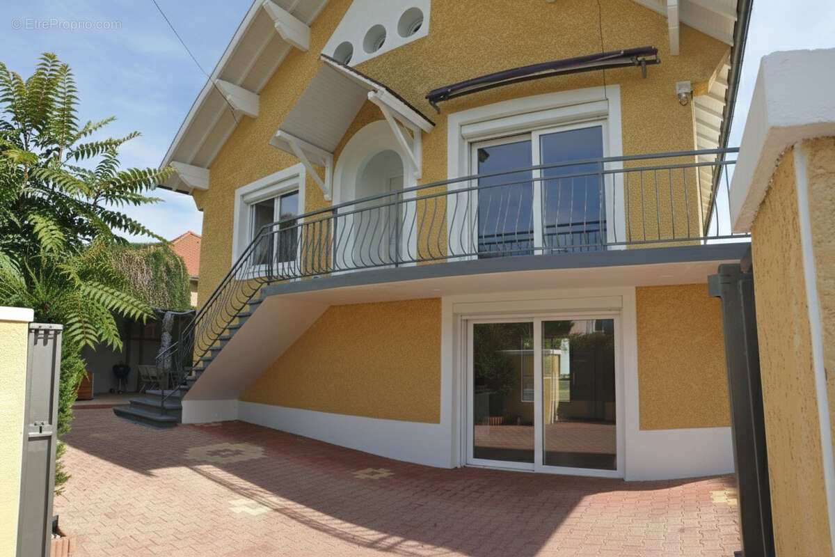 Maison à CHAVANOZ